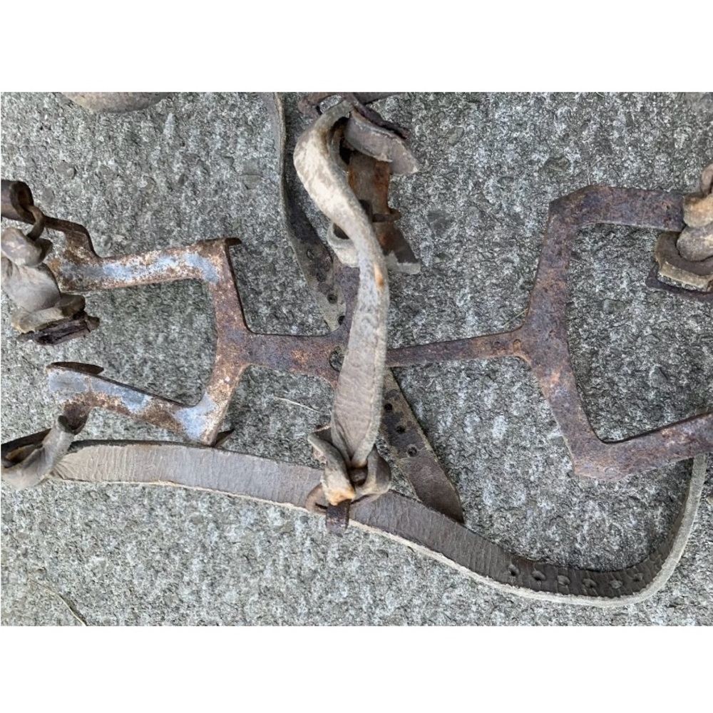 Vintage Pair Of Crampons Military Ice Cleats With Leather Strapping- Militaria - Picture 6 of 15